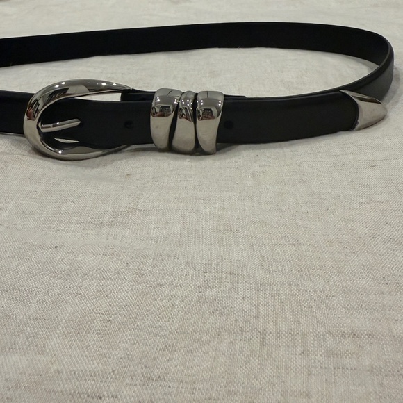 Tripple Metal Keeper Belt - Picture 2 of 2